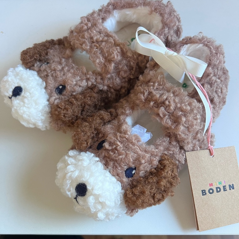 Mini Boden Mary Jane dog Fuzzy Brown and White Slippers